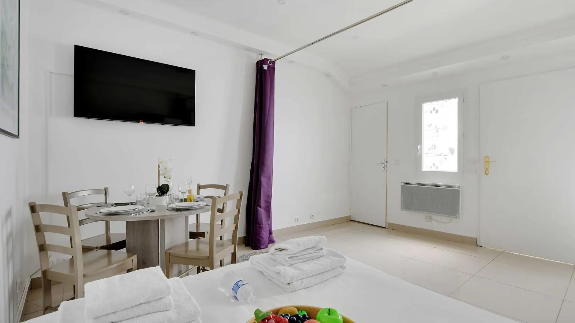 Charming Studio For 2 - Near Voltaire & 11Th Arr Town Hall, 파리 0*,  프랑스