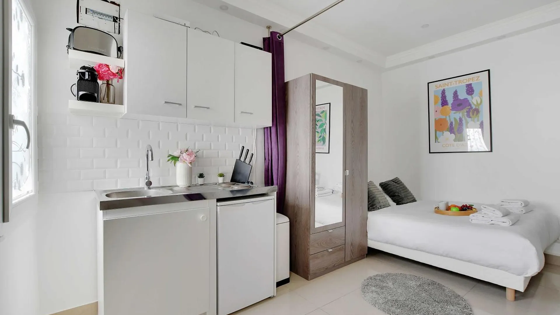 Charming Studio For 2 - Near Voltaire & 11Th Arr Town Hall, Paris Apartment
